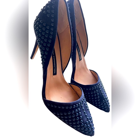French Connection Shoes - French Connection NWOT navy blue pumps